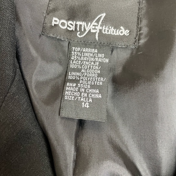 80s Black Lace Trimmed Cropped Button-Down Blouse Size L - Picture 2 of 3